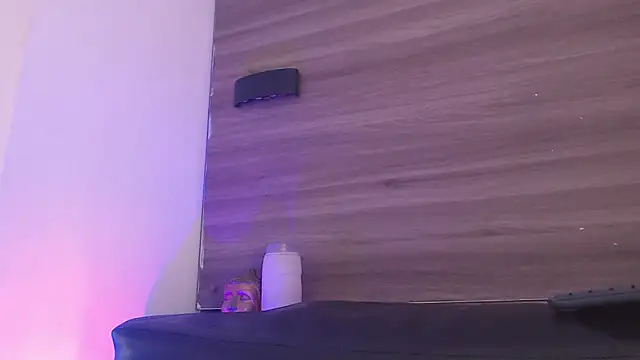 Snapshot of SashaNova chatting on March 20, 5:45 am SashaNova online show from March 20, 5:45 am