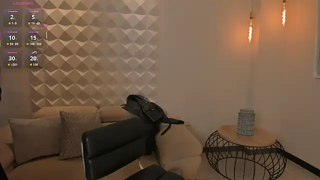 MaddisonCollins online show from October 13, 8:09 pm