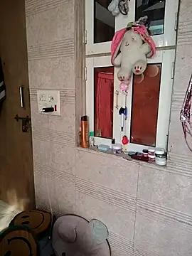 Miss Love25 online show from December 22, 9:39 am