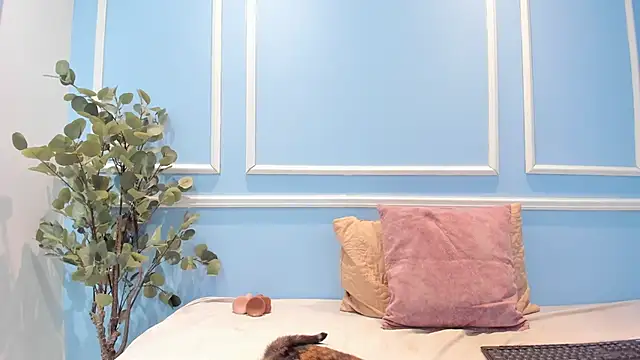 Snapshot of Lucy_Canel chatting on October 13, 7:25 pm Lucy Canel online show from October 13, 7:25 pm