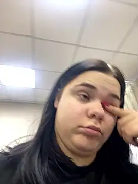 Eliss Shyyo online show from January 15, 7:57 am