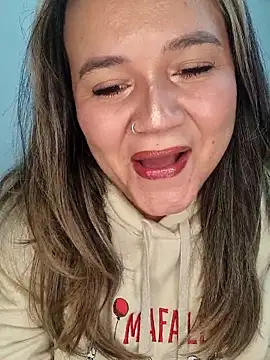 mandy-moore online show from March 28, 3:28 am