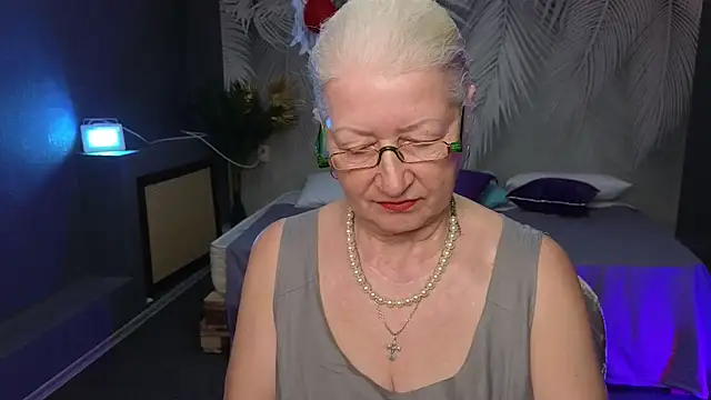 Maya Mayflower online show from March 13, 12:56 pm