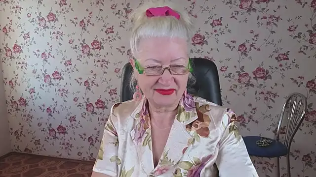 Maya Mayflower online show from September 29, 4:06 am