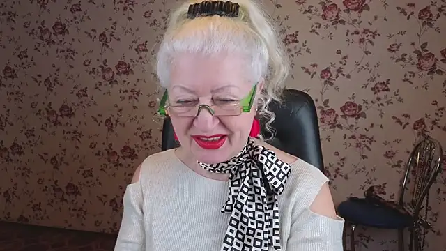 Maya Mayflower online show from December 21, 3:24 am