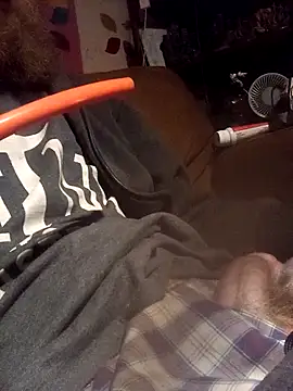 Snapshot of SirJonBradley chatting on October 31, 2:29 pm SirJonBradley online show from October 31, 2:29 pm