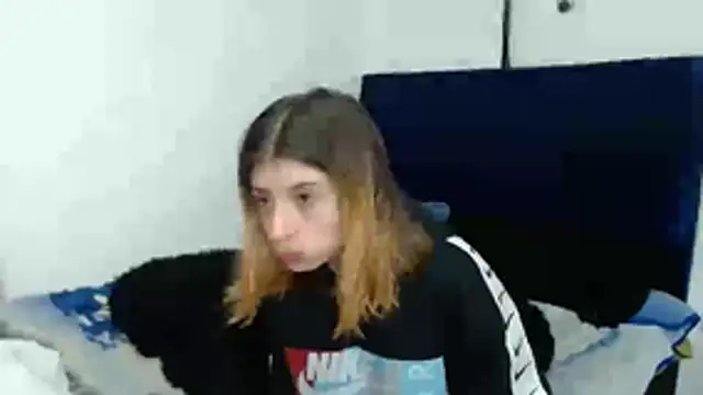 KratosAfroditacs online show from November 9, 7:23 pm