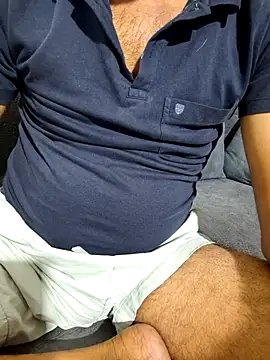 Snapshot of Decant_Ruhi143 chatting on October 8, 3:04 am Decant Ruhi143 online show from October 8, 3:04 am