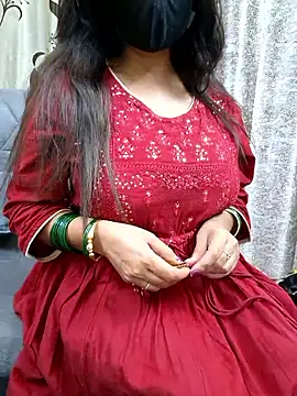 Snapshot of Decant_Ruhi143 chatting on October 17, 10:40 am Decant Ruhi143 online show from October 17, 10:40 am