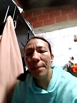 Snapshot of Antonela45 chatting on February 14, 12:51 am Antonela45 online show from February 14, 12:51 am