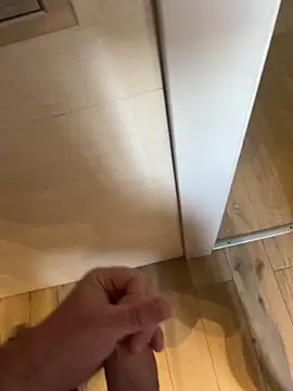 Bobbymorris109 online show from September 15, 1:00 pm