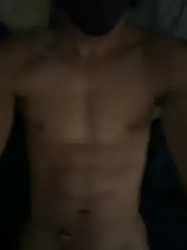 Snapshot of maxx777 chatting on May 2, 12:48 am maxx777 online show from May 2, 12:48 am