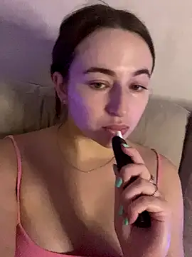 AlisaQSky online show from October 26, 5:30 pm