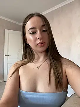 Snapshot of AlisaQSky chatting on March 13, 12:34 pm AlisaQSky online show from March 13, 12:34 pm