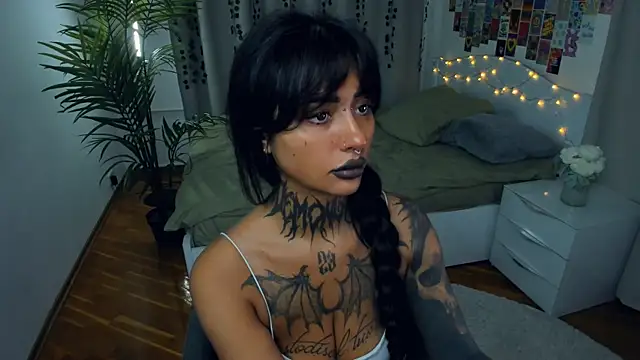 CharimgSabrina online show from November 14, 6:12 am