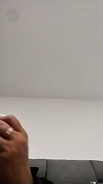 Snapshot of BiancaSteel chatting on November 12, 12:22 am BiancaSteel online show from November 12, 12:22 am