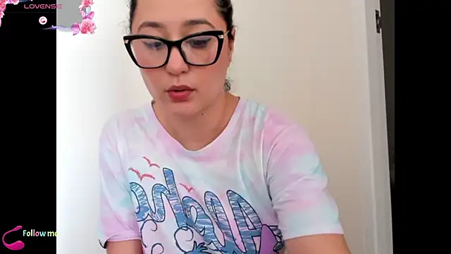 Shaday sm1th online show from March 13, 2:34 pm