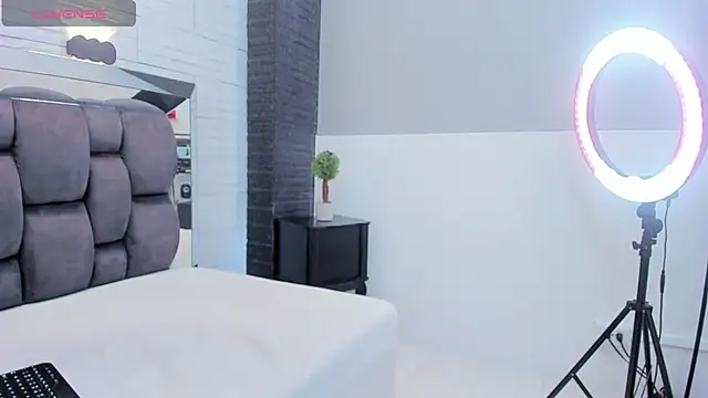 jade heartt online show from March 12, 10:17 pm