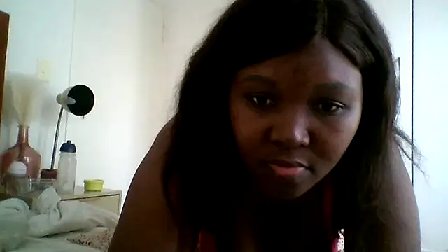 Snapshot of prettymonalisaRSA chatting on December 15, 2:54 pm prettymonalisaRSA online show from December 15, 2:54 pm