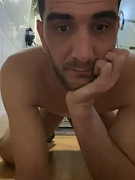 Snapshot of Anthopassif84 chatting on February 25, 12:15 pm Anthopassif84 online show from February 25, 12:15 pm