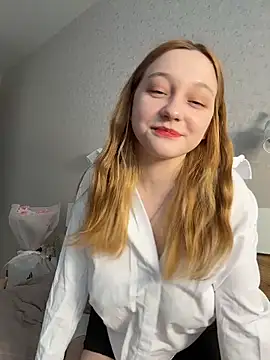 Snapshot of Bonechka chatting on March 10, 7:13 am Bonechka online show from March 10, 7:13 am