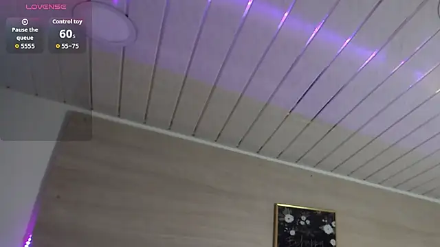 Cristal Velle online show from October 22, 12:27 pm