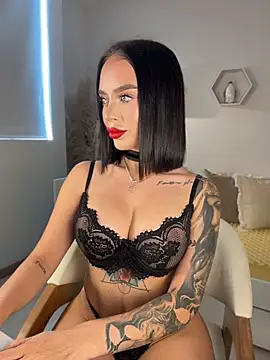 ValentinaMilann online show from August 9, 8:47 pm