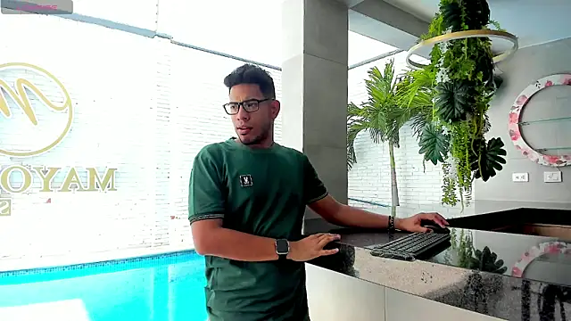 ETHAN DRAVEN online show from September 24, 7:17 pm