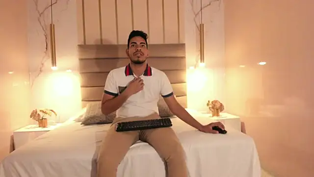 ETHAN DRAVEN online show from October 2, 3:41 pm