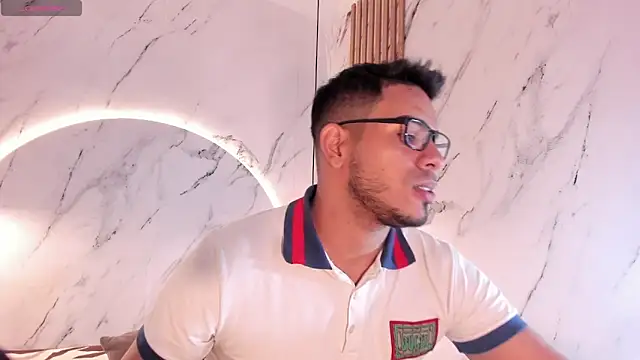 ETHAN DRAVEN online show from October 23, 7:45 pm