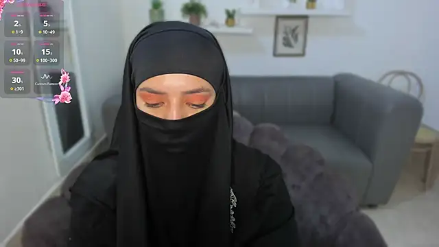 Snapshot of salma_arabicc chatting on March 31, 8:37 am salma arabicc online show from March 31, 8:37 am