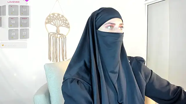 Snapshot of salma_arabicc chatting on May 11, 4:29 am salma arabicc online show from May 11, 4:29 am