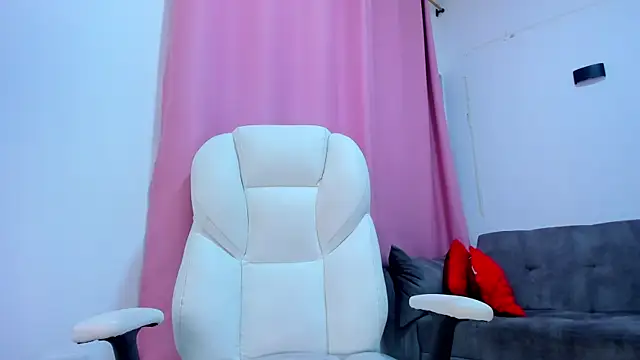 gaaby foxx online show from November 6, 2:18 pm