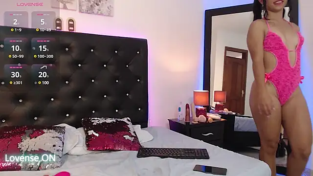 petitteslut  online show from March 20, 10:29 pm