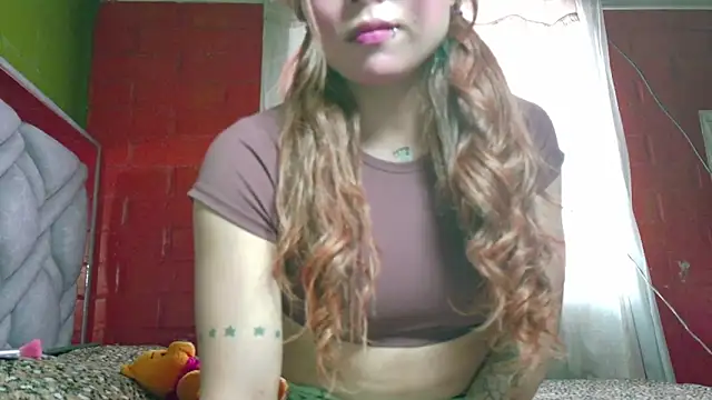 daniia johns online show from September 9, 9:14 pm