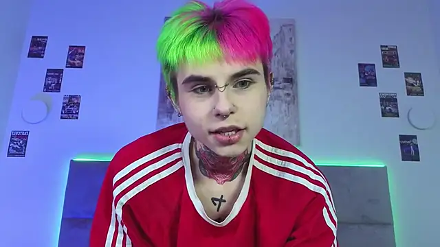 Alex Vallley online show from October 19, 10:54 pm