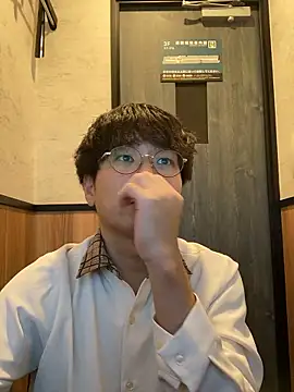 waka3232 online show from October 4, 1:47 am