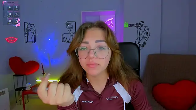 kiki swan online show from October 16, 5:41 am