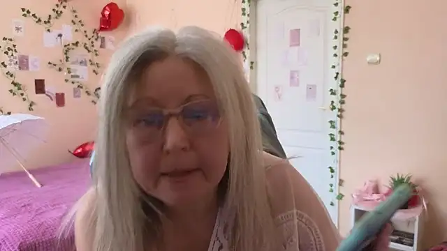 Snapshot of Wane_Witch chatting on March 9, 10:41 am Wane Witch online show from March 9, 10:41 am