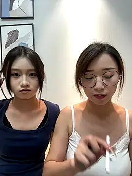 Snapshot of TOP_yoyo chatting on December 17, 12:55 pm TOP yoyo online show from December 17, 12:55 pm