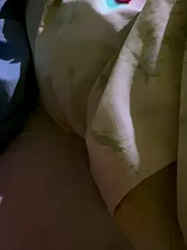 UproseOval online show from September 12, 8:31 pm