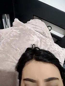 mialorents online show from January 9, 2:42 pm