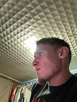 Ilovepussy1911 online show from March 22, 4:05 am