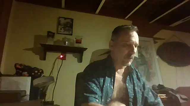 Snapshot of HunkofRock chatting on March 10, 7:24 am HunkofRock online show from March 10, 7:24 am