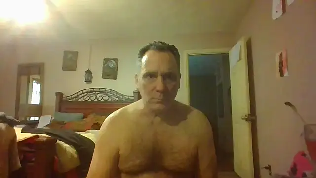 Snapshot of HunkofRock chatting on March 31, 12:16 pm HunkofRock online show from March 31, 12:16 pm