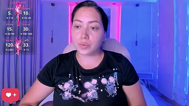 Snapshot of heidy_johns chatting on September 12, 3:17 am heidy johns online show from September 12, 3:17 am