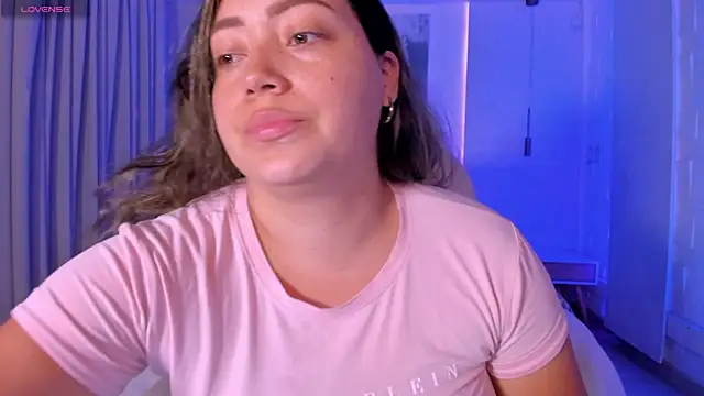 Snapshot of heidy_johns chatting on September 13, 3:28 am heidy johns online show from September 13, 3:28 am