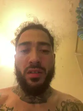 Snapshot of bangherbhb chatting on March 6, 8:41 am bangherbhb online show from March 6, 8:41 am