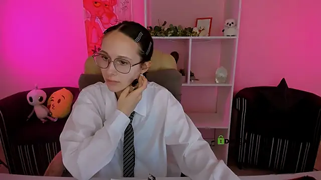 mona cloud online show from September 23, 8:23 pm