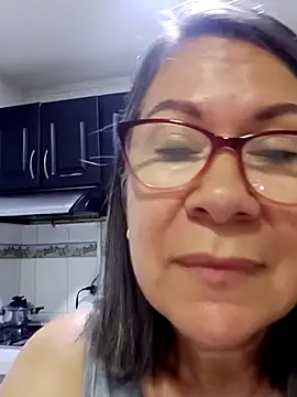 victoria wayne online show from November 5, 10:04 am